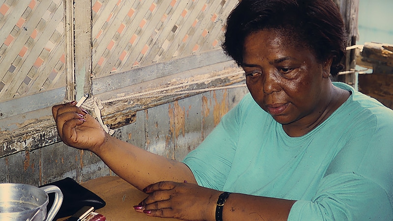 Cesária Évora, the diva with nude pieds © Carrossel Produções - Epicentre films